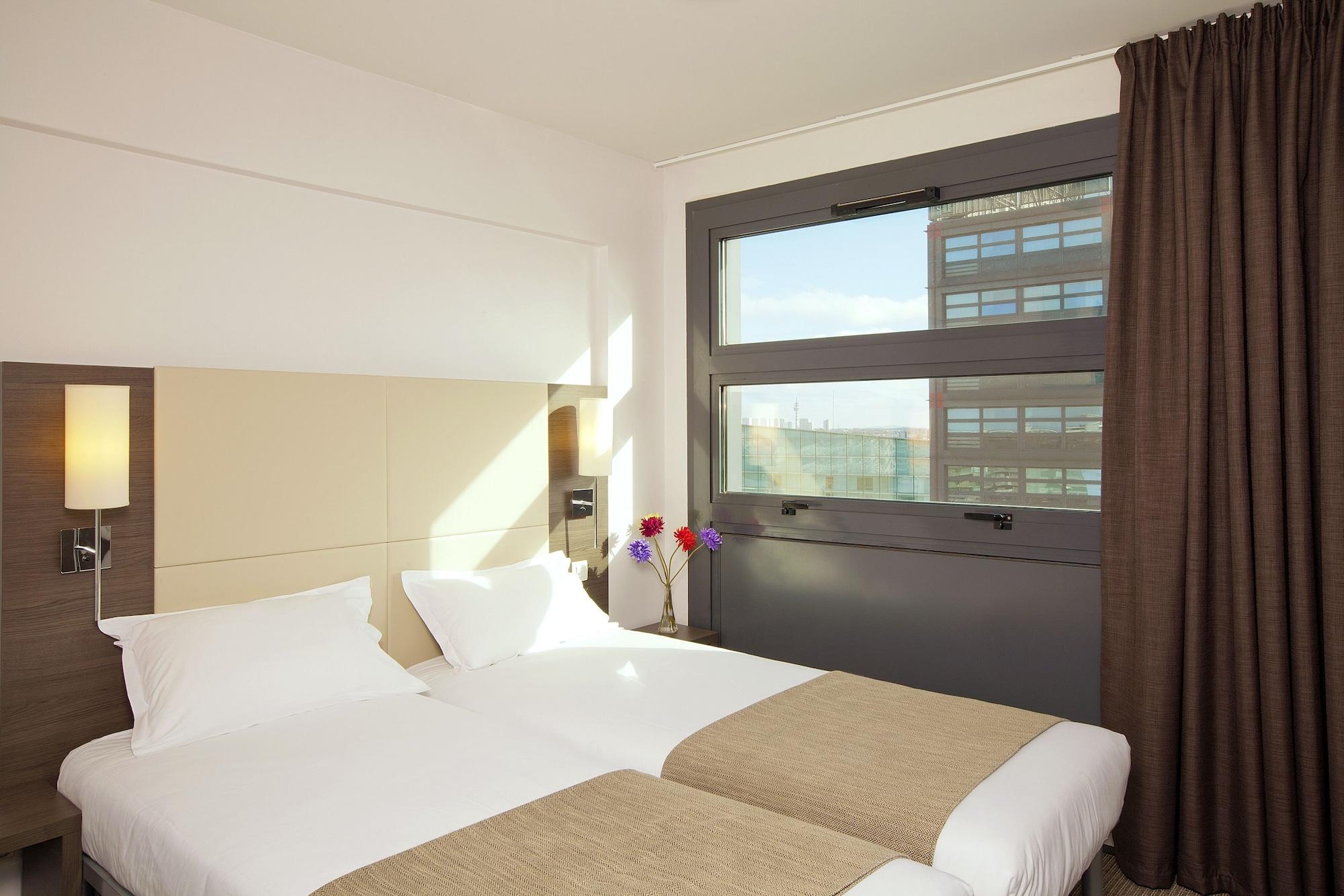 Sejours & Affaires Lille Europe Aparthotel Exterior photo